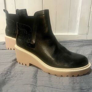 Women’s Chelsea Boots